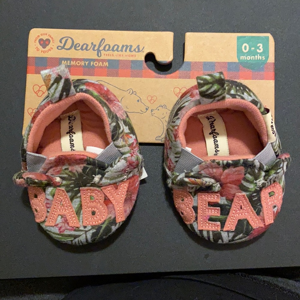 Dearfoams Unisex-Child Frankie Baby Bear Closed Back Slipper